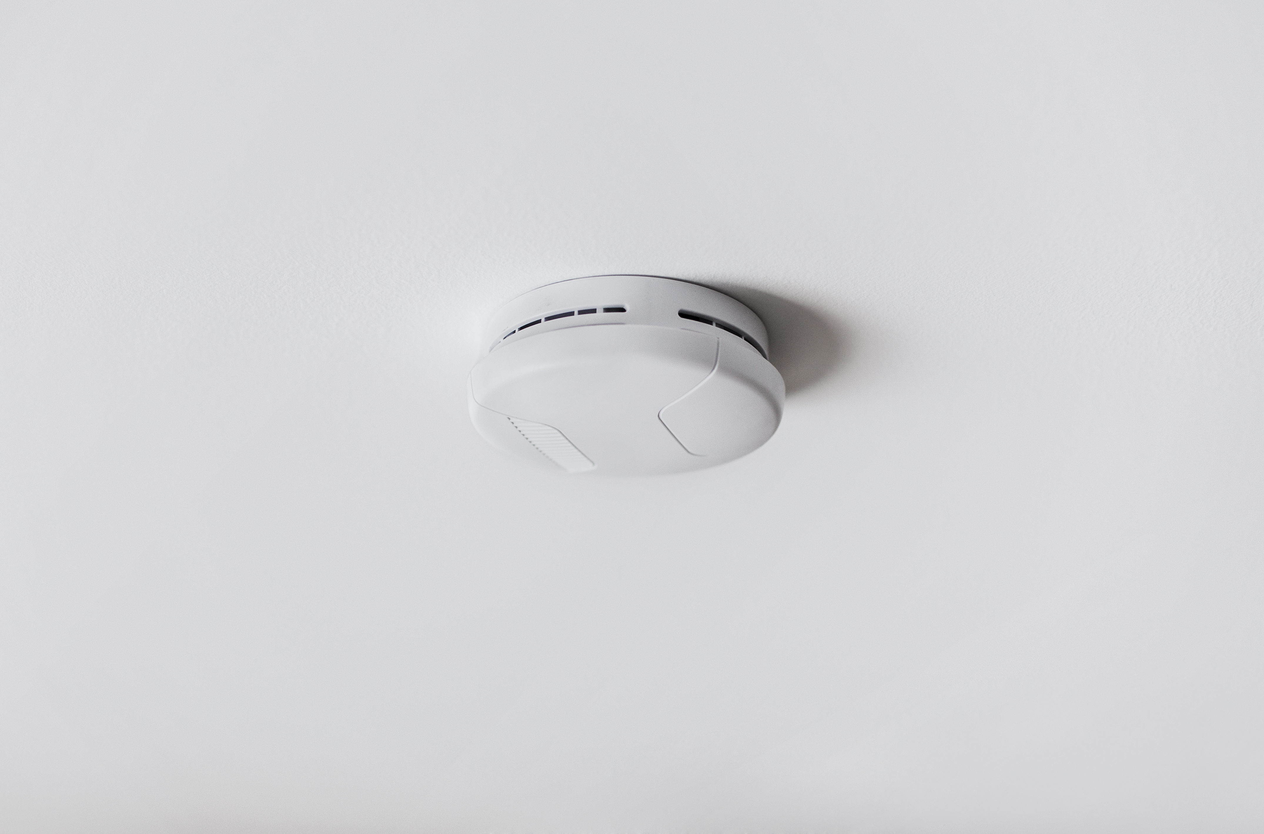 Apa Fungsi Smoke Detector? Pentingkah Memilikinya?